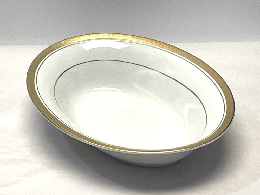 Royal Jackson Fine China Oval Serving Bowl Gold Trim 10 x 7.5 x 2.2"